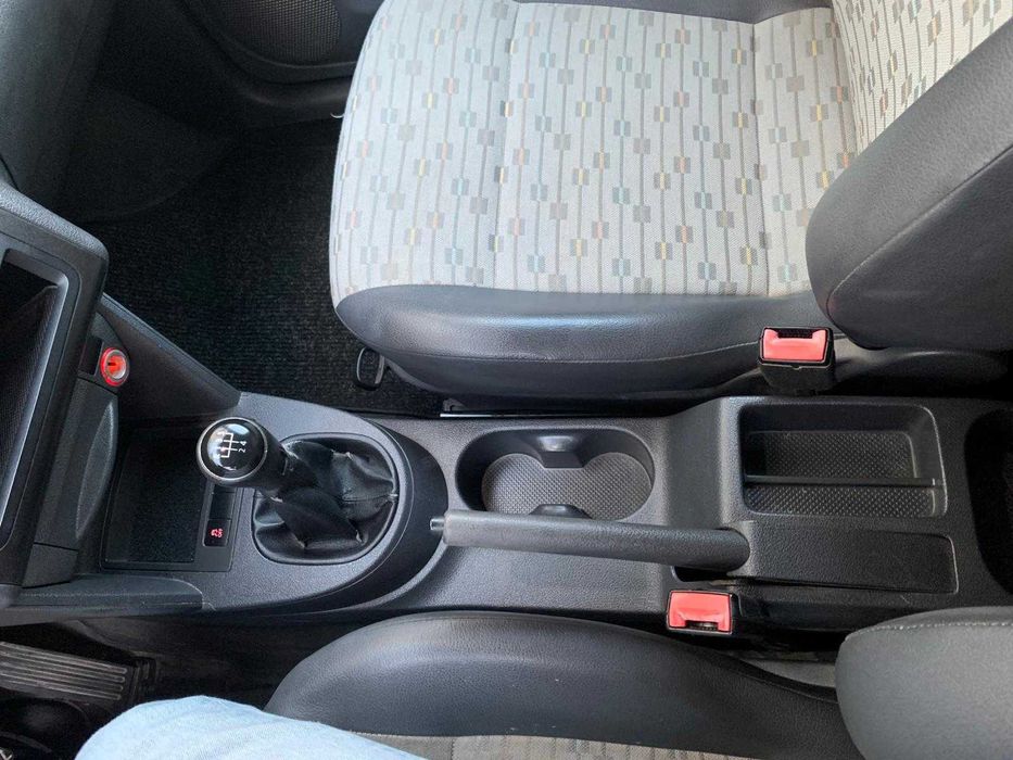 VW Caddy 1.6 tdi versão de 102 cv 270 mil kms - negociavél