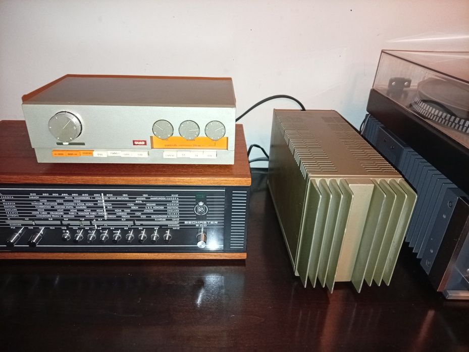 Amplificador QUAD pre33 e Power 303