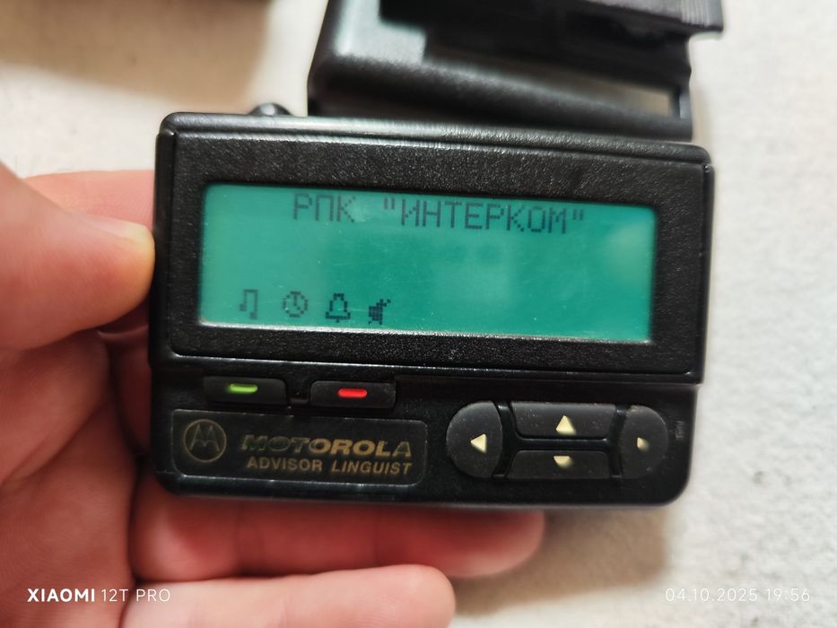 Продам пейджер Motorola
