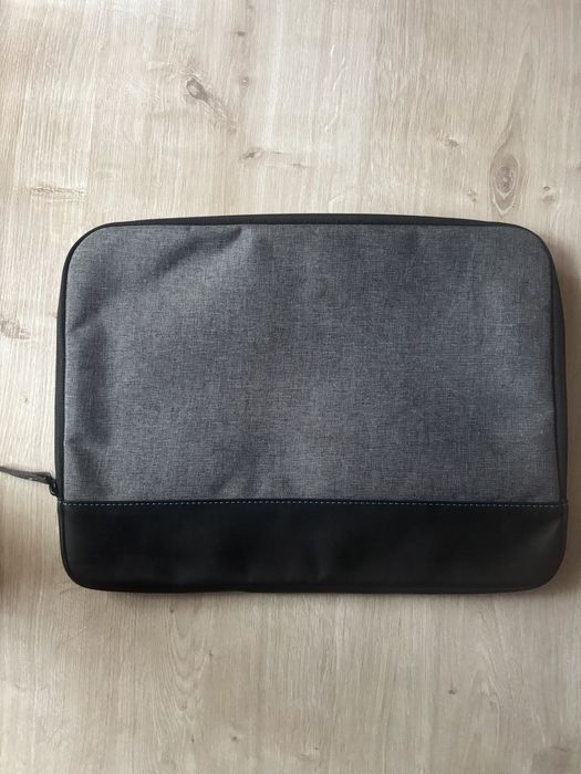 Sprzedam używany pokrowiec na notebooka