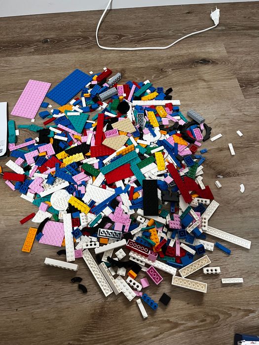 Lego Set Modern Art