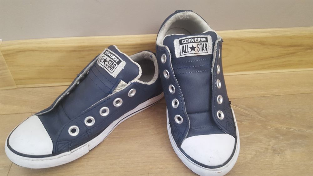 Conversy skórzane rozm. 31,5 ,19 cm.