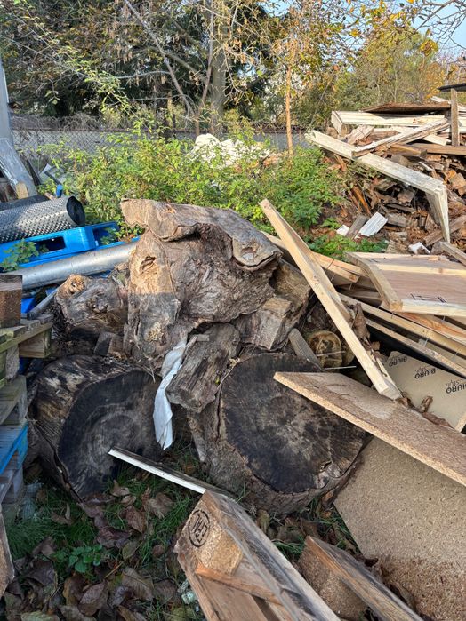 Oddam drewno po rozbiórce, karpie korzenie drzew, uszkodzone palety