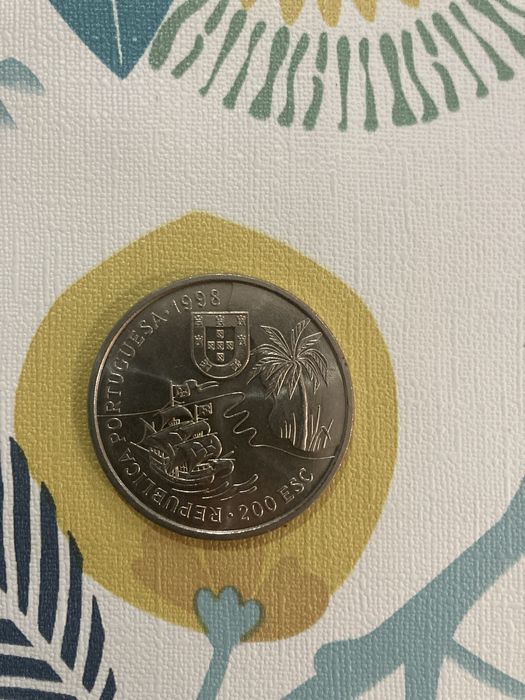 Moeda de 200 escudos Terra do Natal