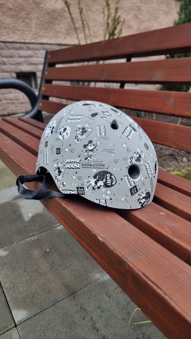 Kask sportowy disney