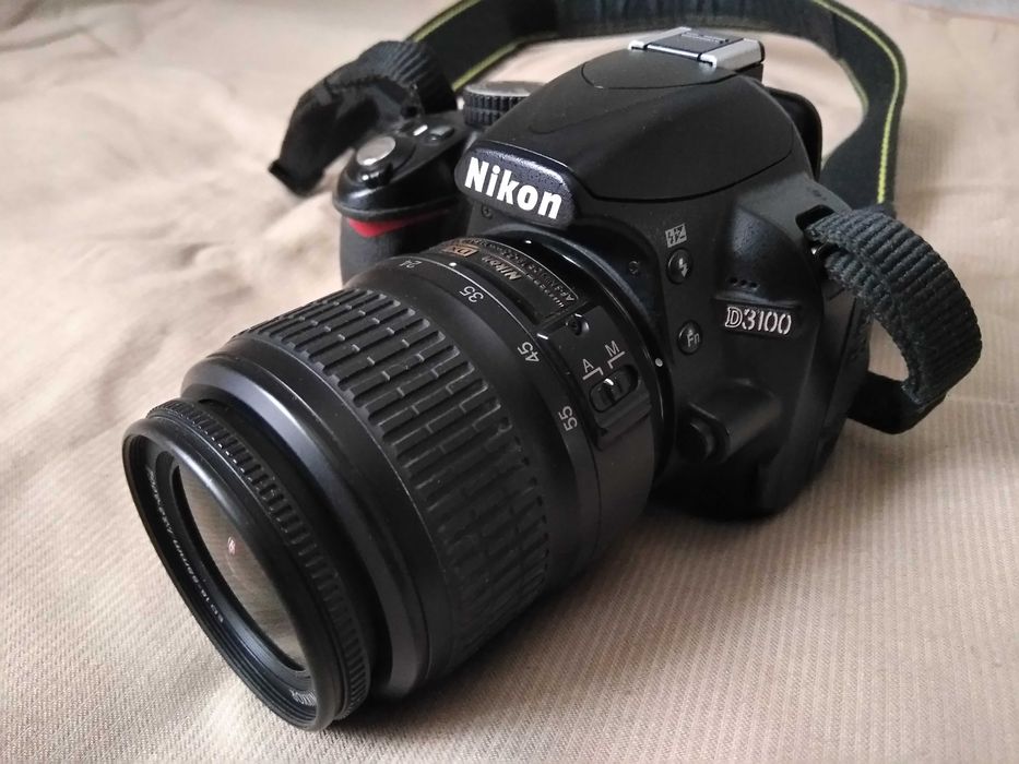Продам фотоапарат Nikon D3100