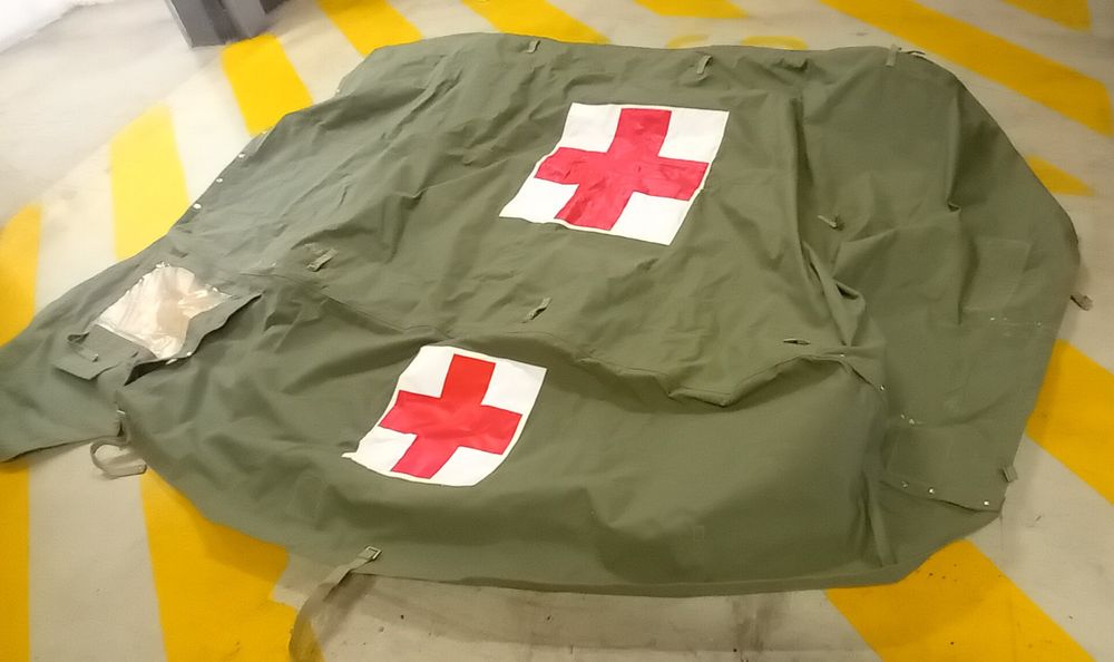 Capota para veiculo militar antigo