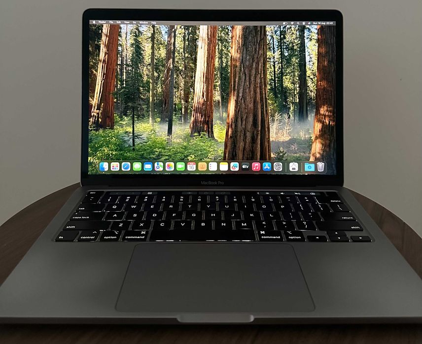 MacBook Pro 13” 2020 i5 / 16 GB RAM / 512 GB SSD / 4x Thunderbolt
