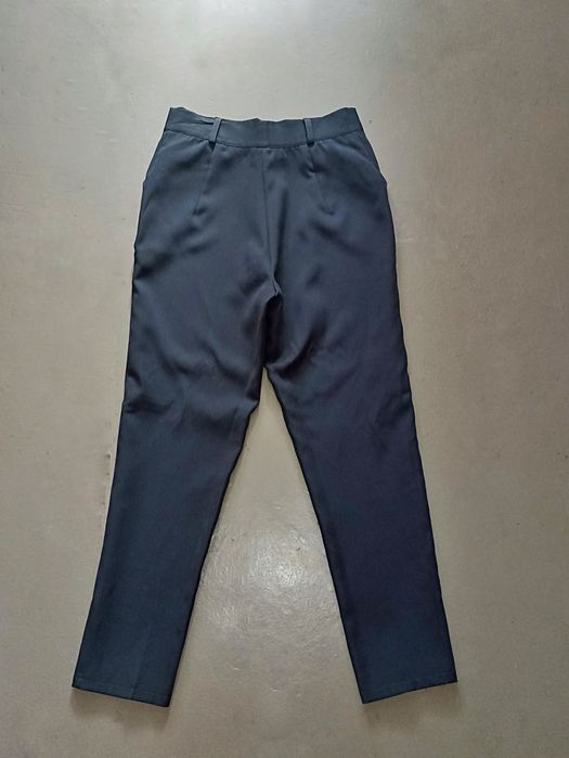 Жіночі класичні брюки