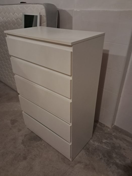 Comoda branca Ikea
