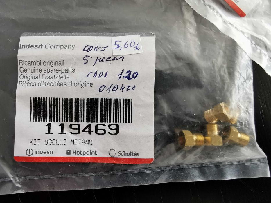 Conjunto de queimadores e bicos de gás para fogão
