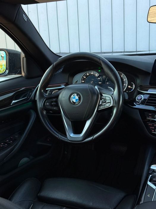 BMW g30 530i  2019 196 km