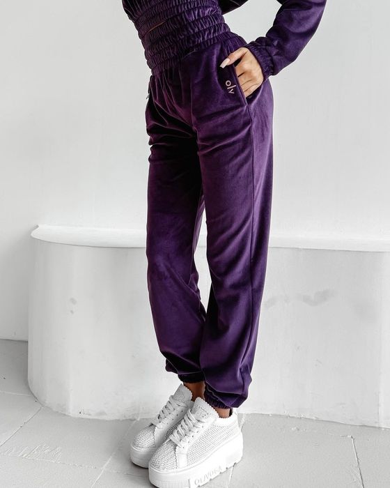 Nowy dres welurowy Olavoga kolor śliwka r. M/L