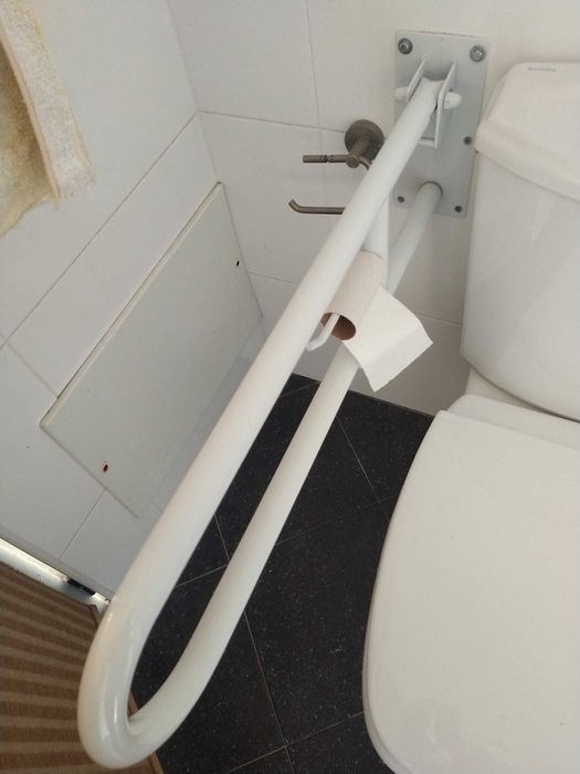 Barras de segurança para apoio sanita