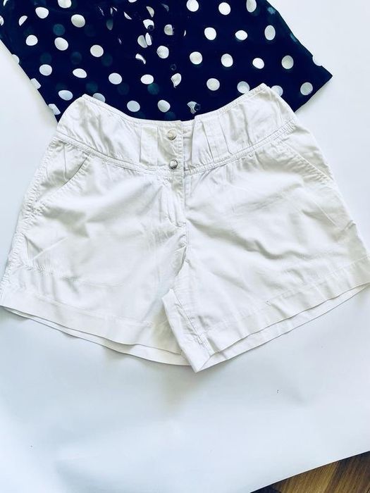 Костюм комплект білі шорти і блузка в горох xs набір