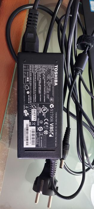 PC Portátil TOSHIBA L500 13W