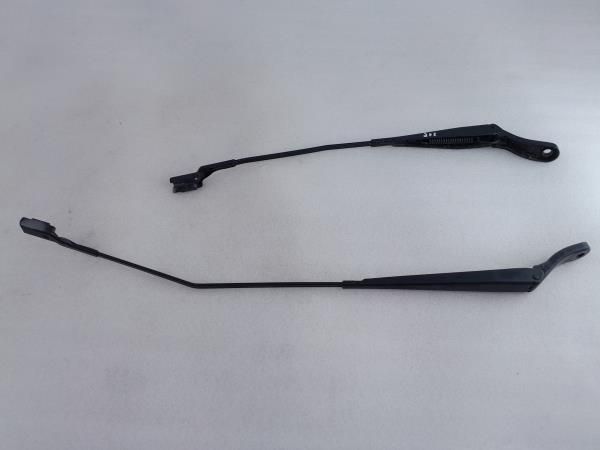 Haste / braço de escova limpa vidros frente direita PEUGEOT 208