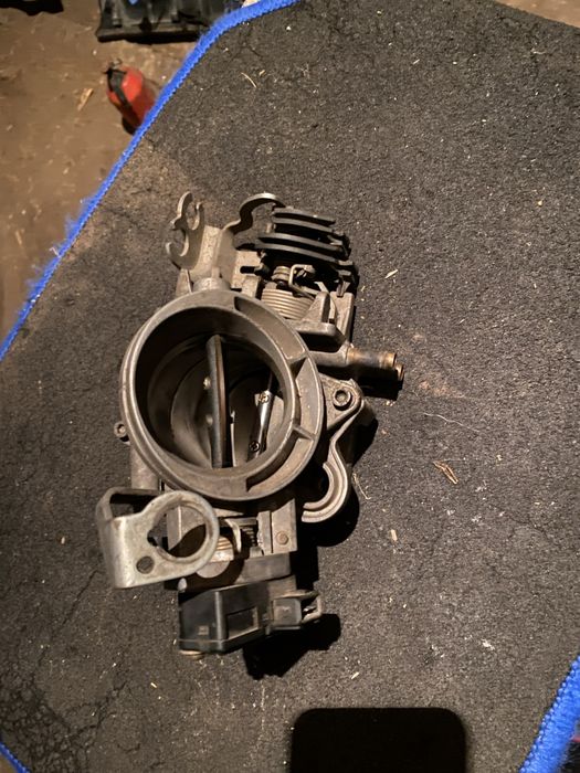 Дросельна заслонка Bmw M52