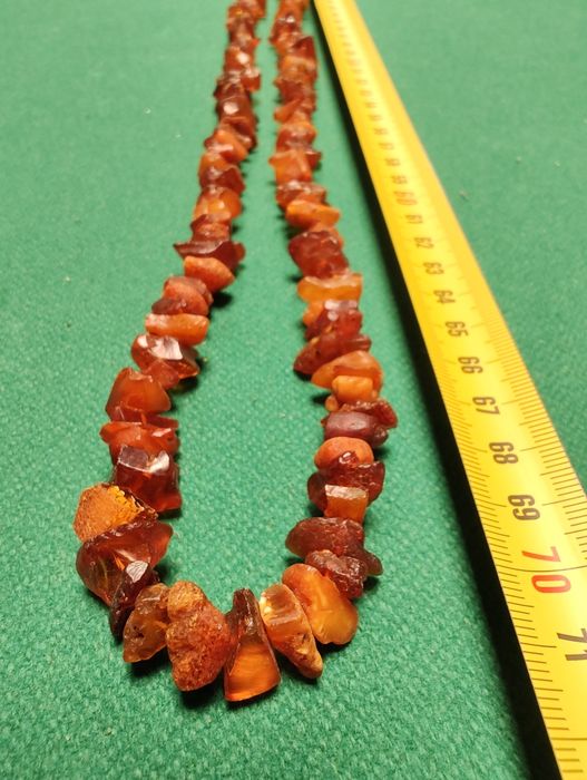 Długie bursztynowe korale 70 cm