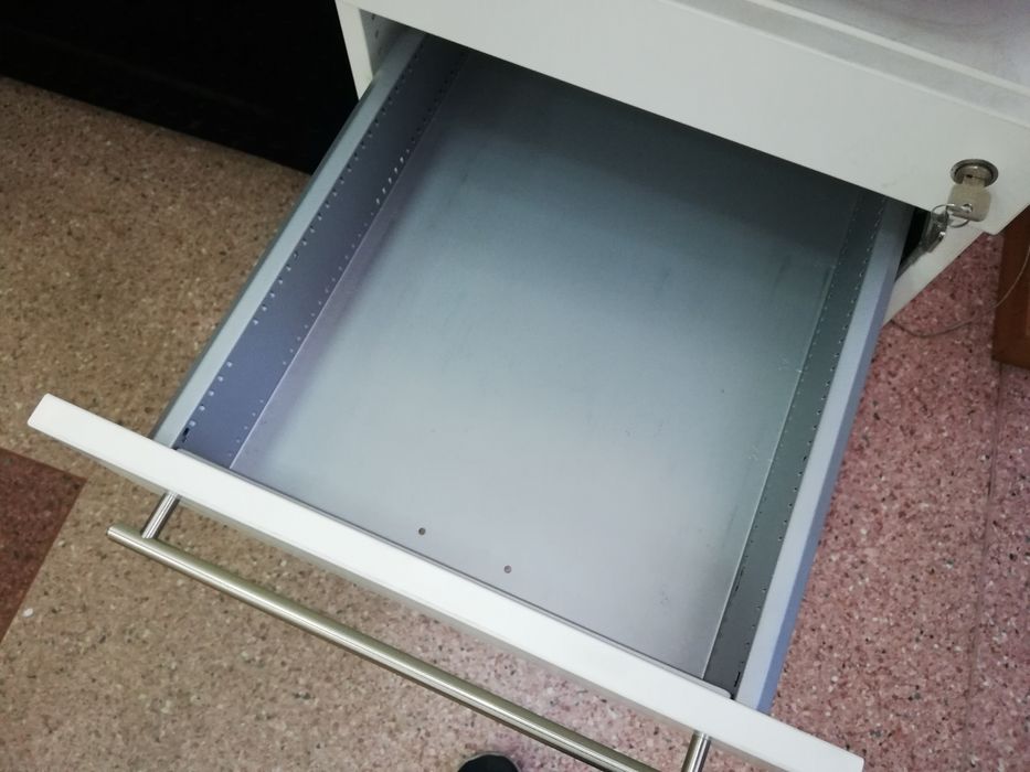 Офісні меблі комплект Італія