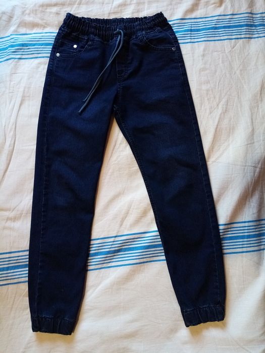 Джынсы на резинки на пидростка