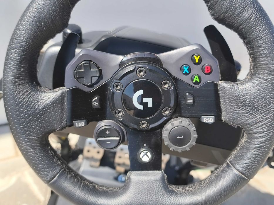 Logitech G923 com suporte