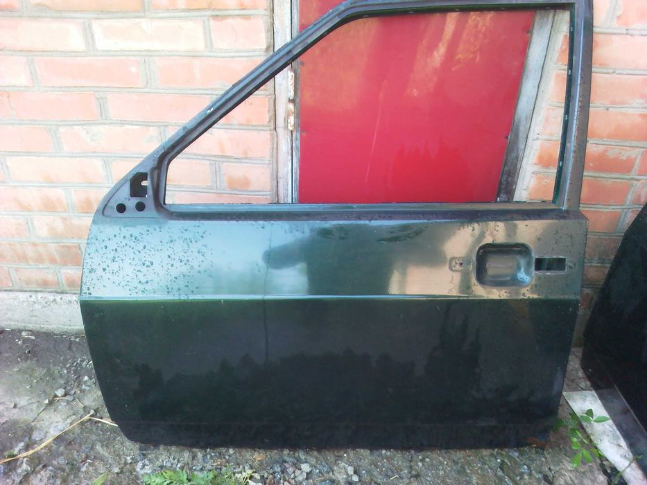 Двери ваз 21099 передние.