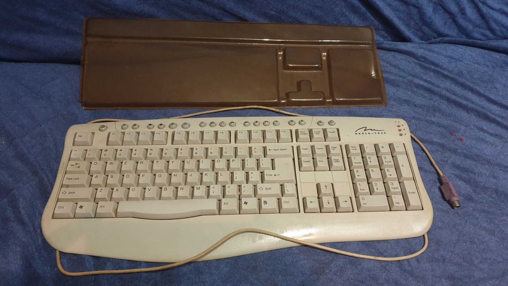 Stara klawiatura retro