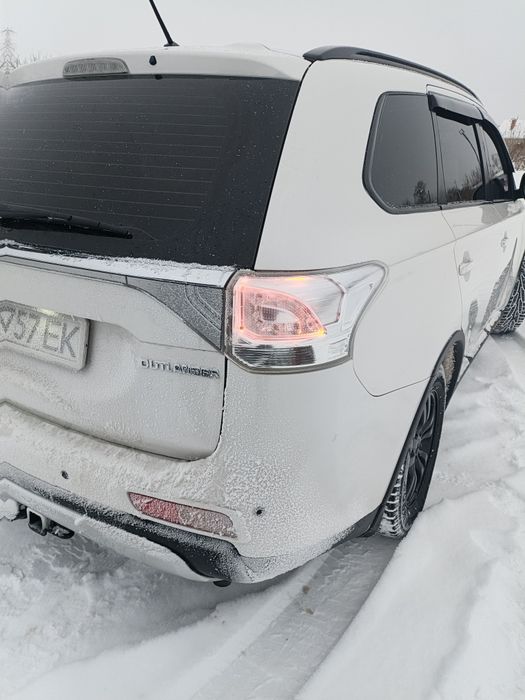 Терміново продається Авто  Mitsubishi Outlander 2014 рік