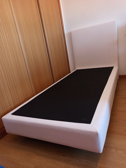 Cama sommier com cabeceira