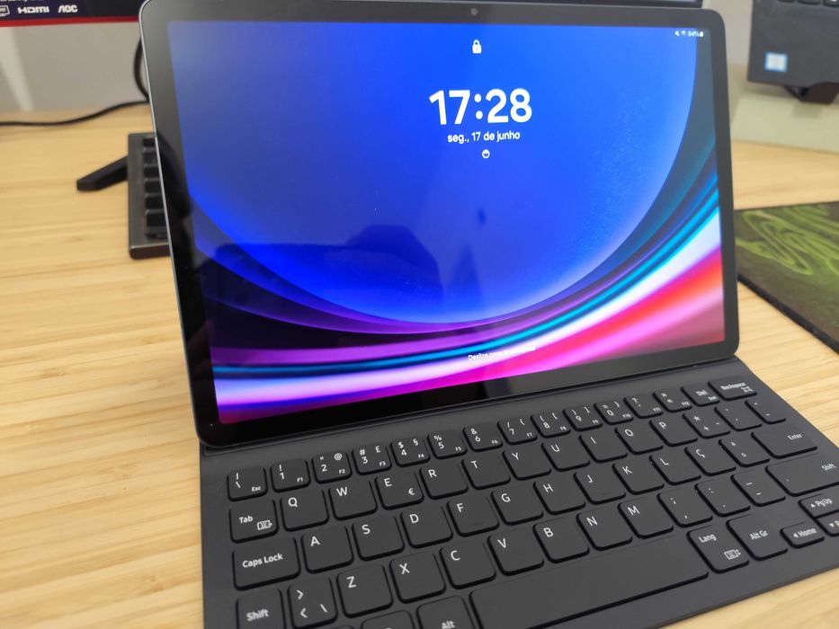 Samsung Galaxy Tab S9 Stylus + Keyboard Case, 12 GB RAM and 256 GB63825516531457122