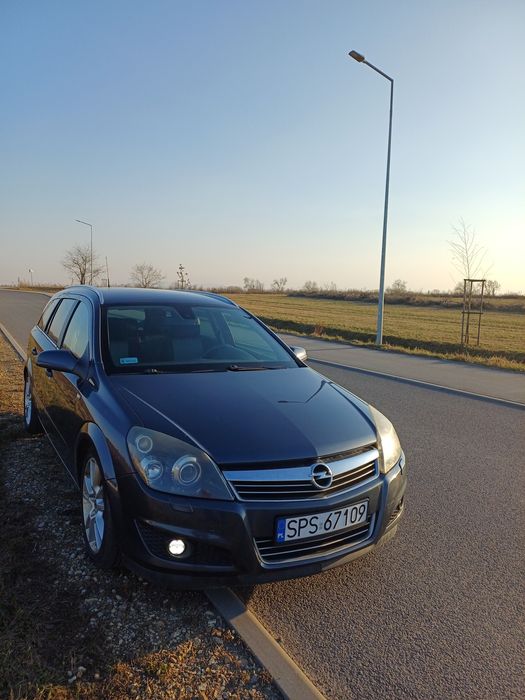 REZWRWACJA 5.03 -Opel Astra H Kombi, 2008, 230 tys km, 1,8 benzyna/LPG