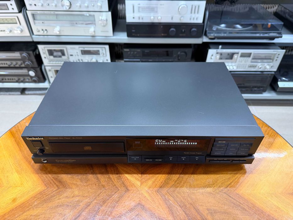 Odtwarzacz płyt CD Technics SL-P212A Audio
