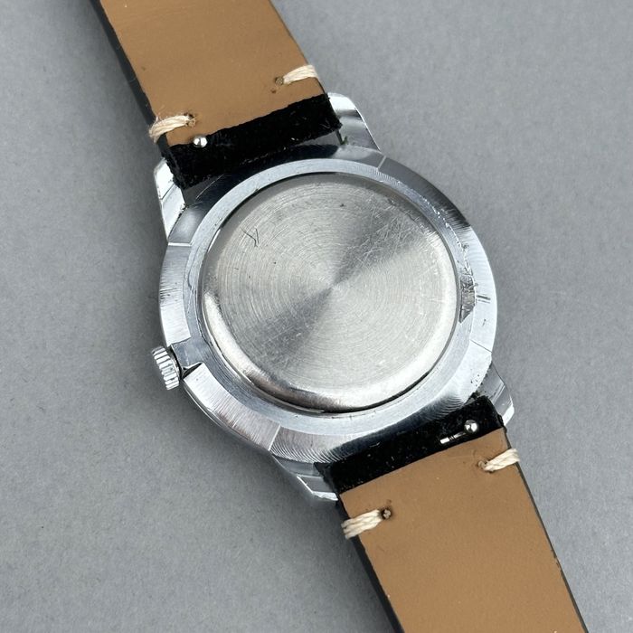 Zegarek vintage Chaika – klasyczny minimalizm | naręczny | USSR