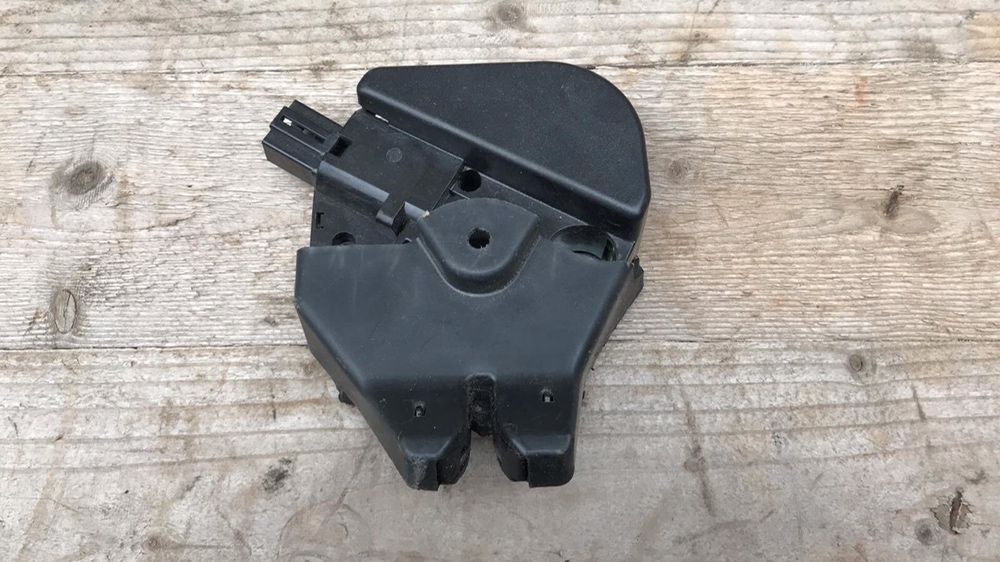 Замок крышки багажника Accord civic cr-v pilot acura tlx rdx