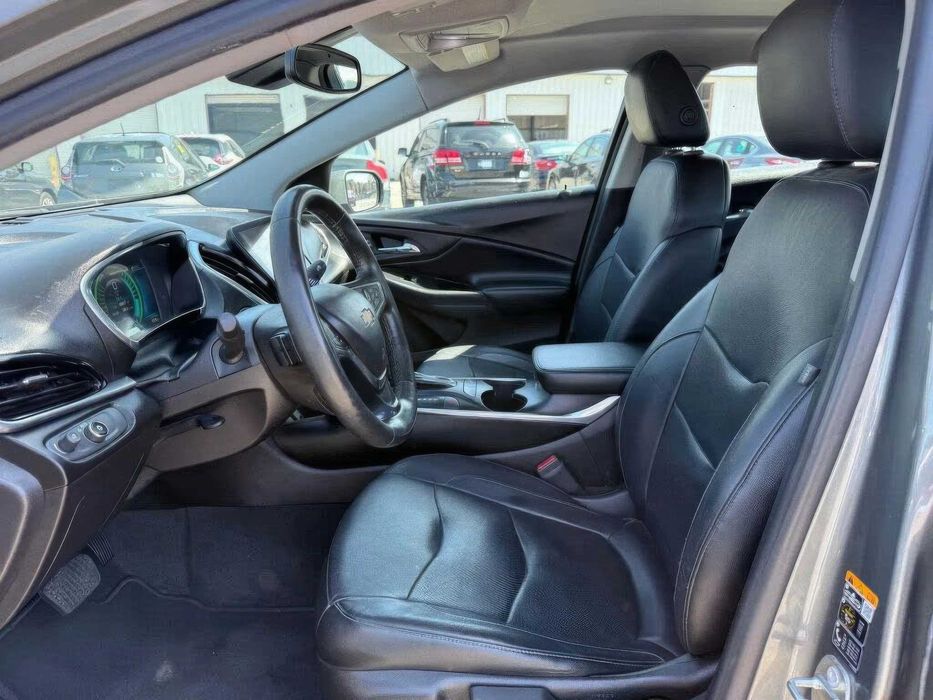 Chevrolet Volt Premier      2017