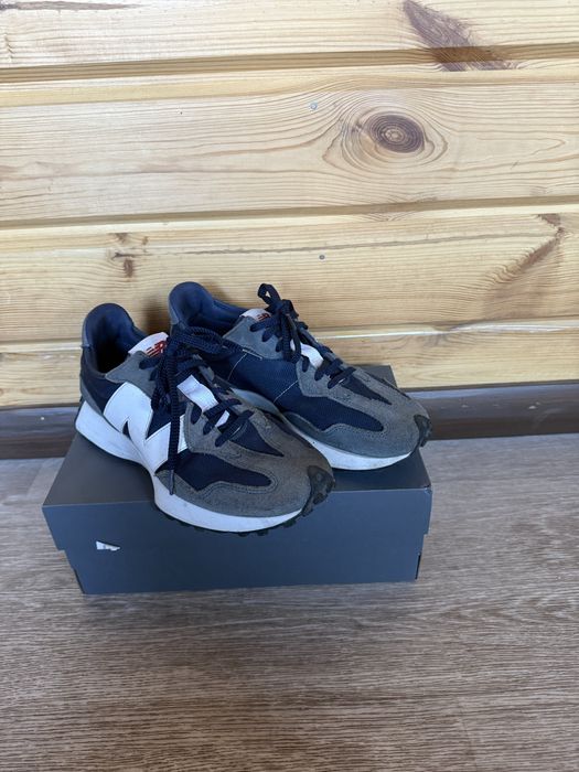 В продажу кросівки New Balance 327 (гарний стан)