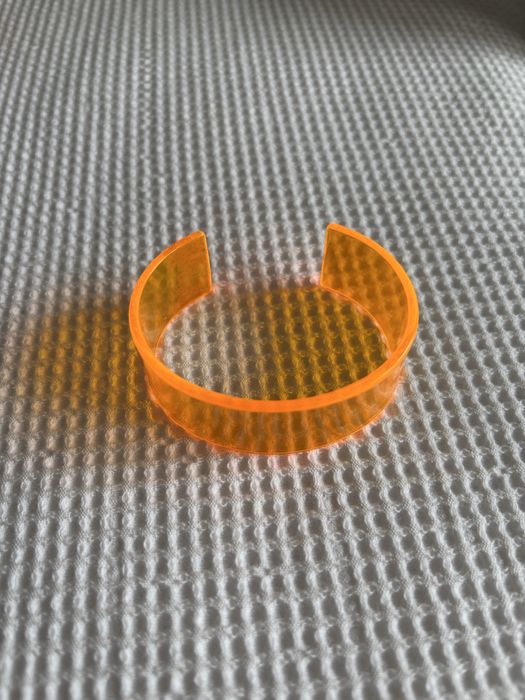 Conjunto fluorescente brincos anéis pulseiras