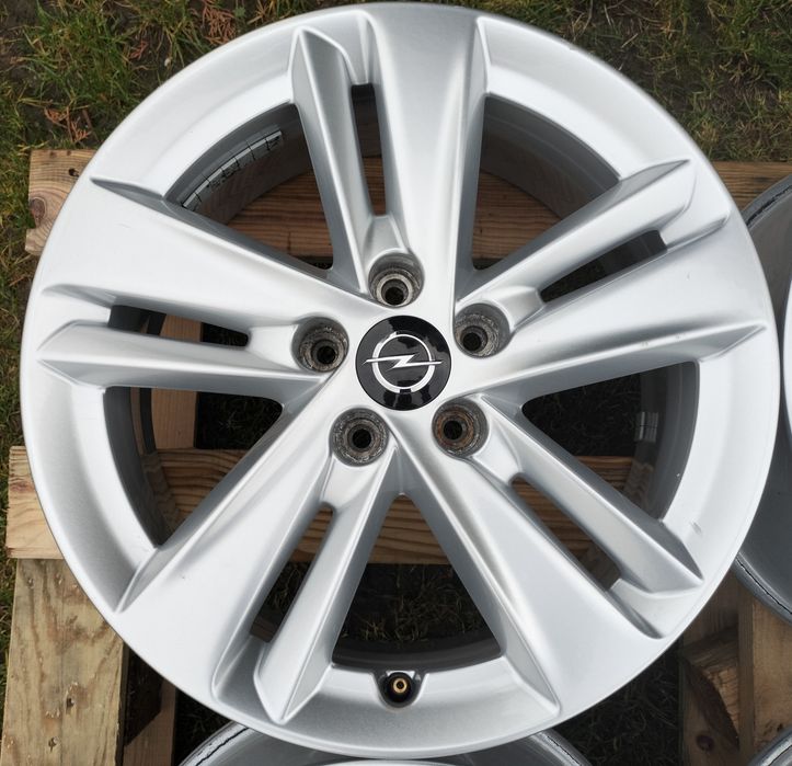 Felgi Oryginał Vivaro Proace Expert Jumpy Zafira Scudo 7x17 ET42 5x108