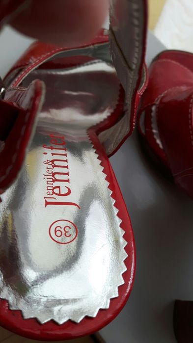 Buty damskie - sandały - wiatrówki - Nowe Roz. 39 - na obcasie - CCC