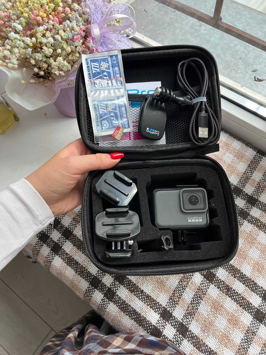 Екшн-камера GoPro Hero 7 silver + кріплення на кепку