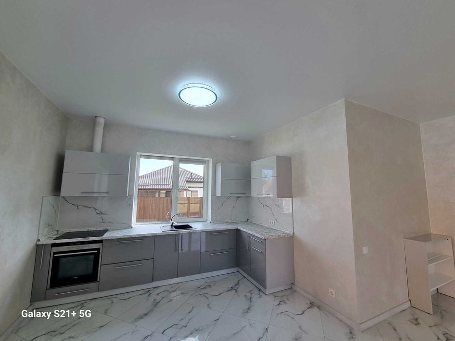 Продам 1 эт. новый дом 135 кв.м. в с.Осещина,9 соток земли от хозяина