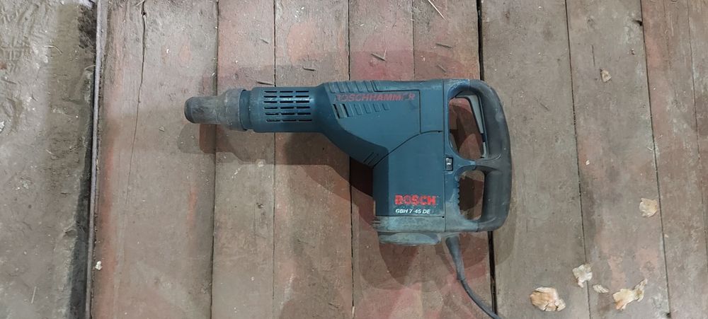 Перфоратор BOSCH   бу