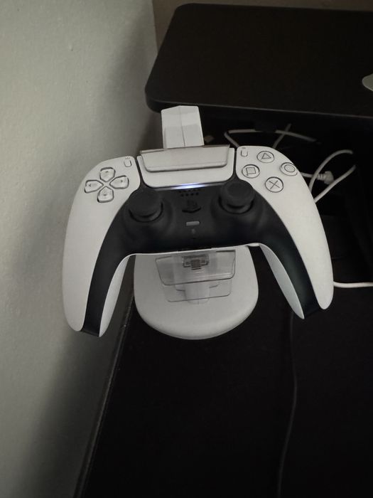 PS5 Slim com Disco – 4 Meses de Uso – Como Novo