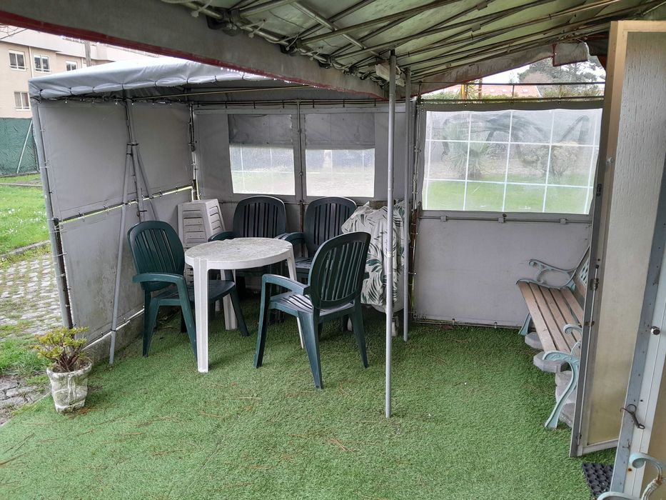 UM Relot moradia fixa no Campismo dos Salgueiros Canidelo Gaia