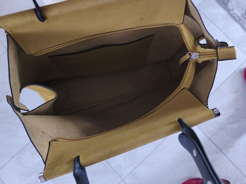 Duża torba zmieści się do niej laptop