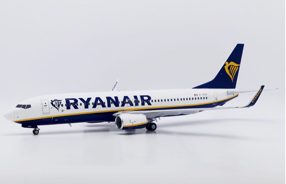 Ryanair Boeing 737-800 de metal JC Wings 1/100