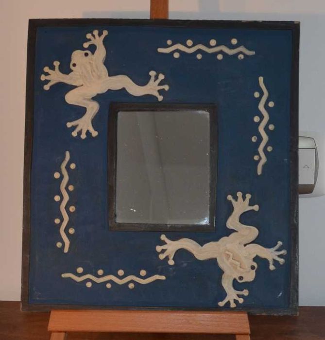 Espelho de parede, artesanal e em madeira