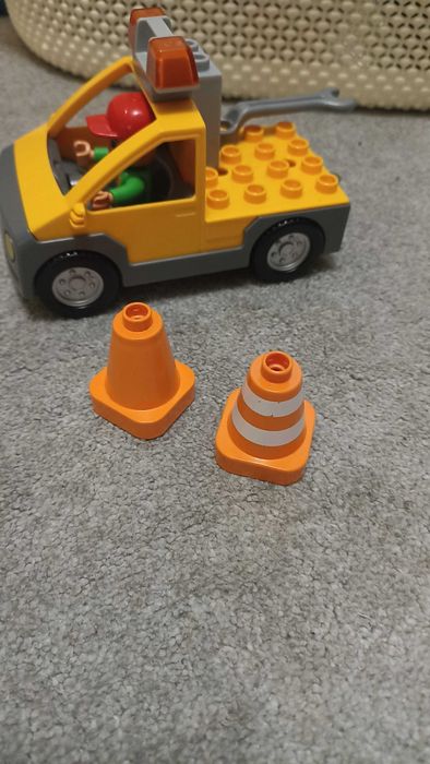 Samochód LEGO Duplo