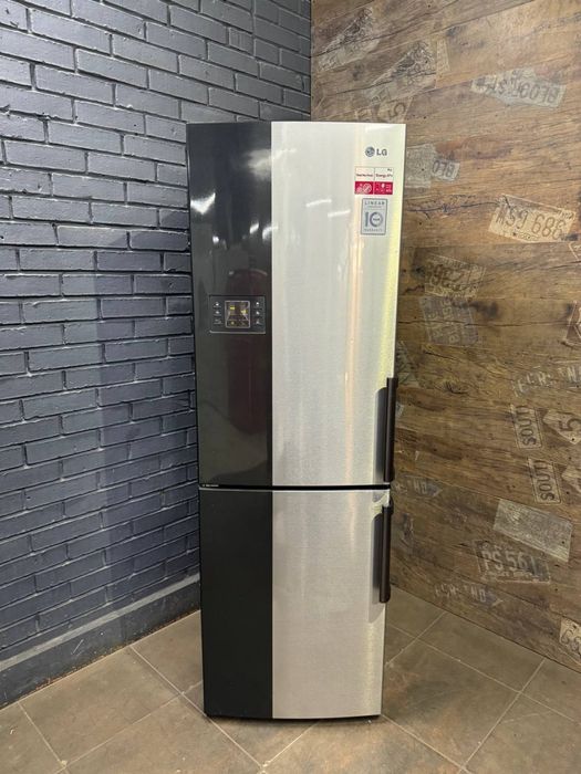 Холодильник Indesit Li7s1w  в новому стані , є доставка